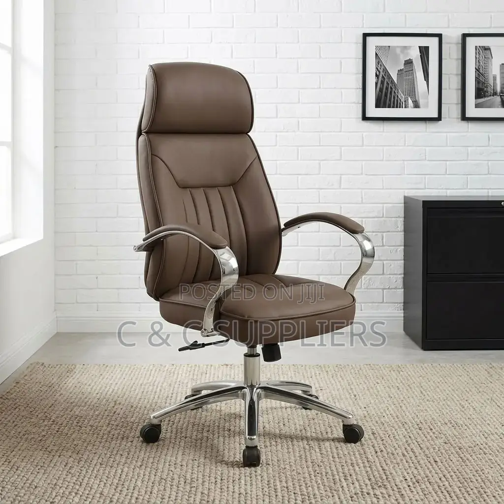 Executive Brown Leather Boss Chair.