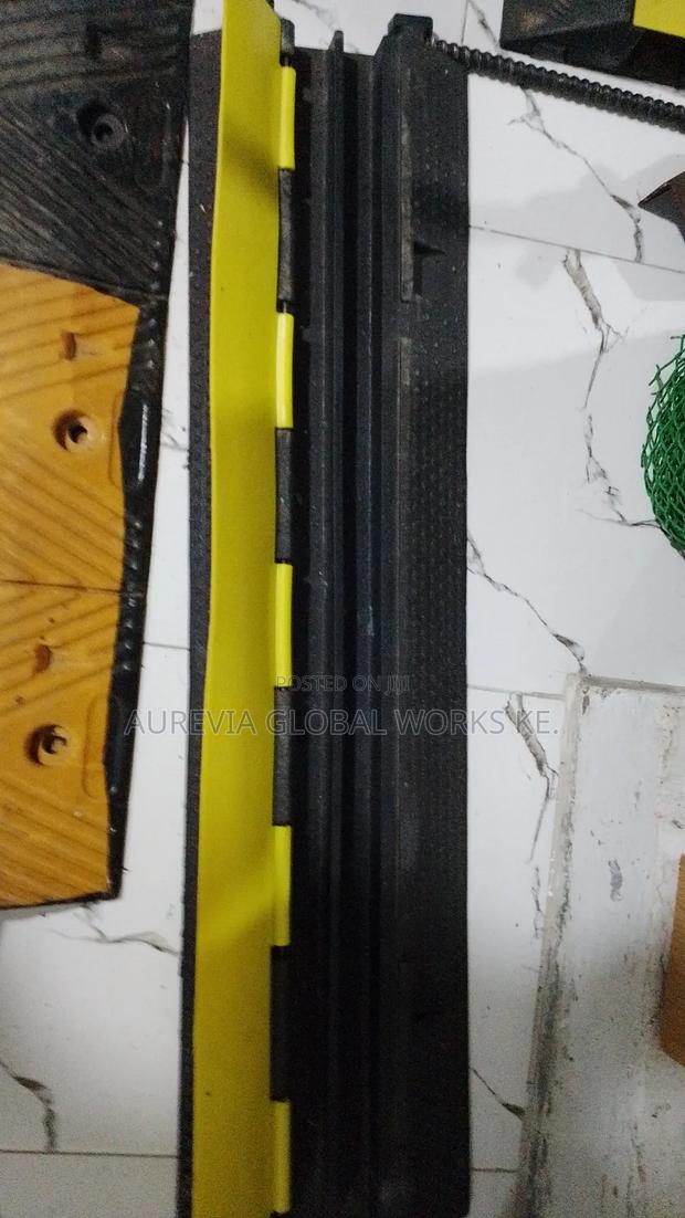 Cable Outdoor Protector - thumbnail 2
