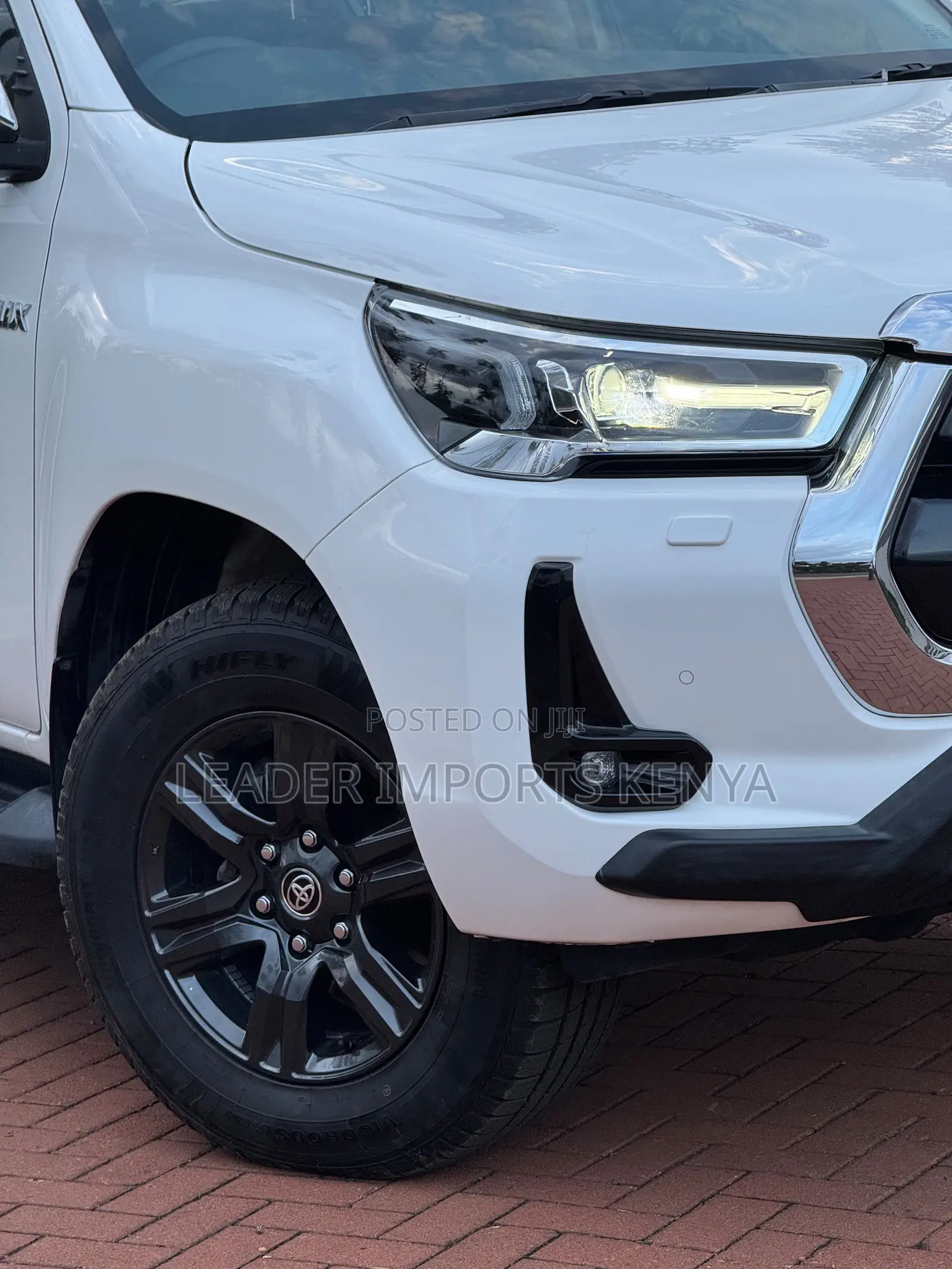 Toyota Hilux 2021 Pearl