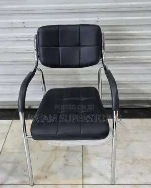 Black Padded Visitor Office Chair