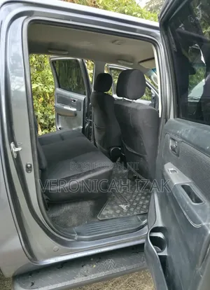 Toyota Hilux 2014 Gray