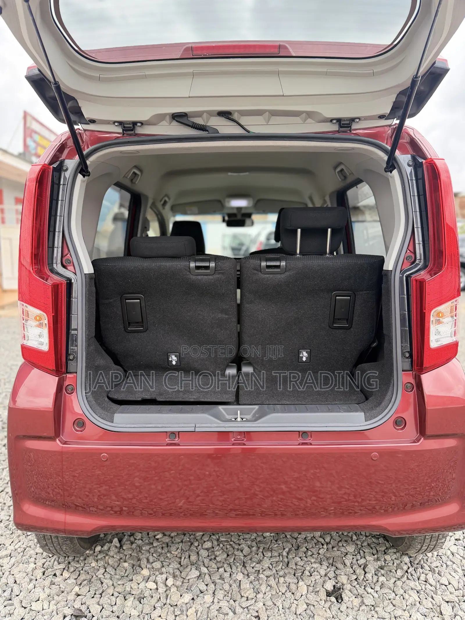 Daihatsu Move 2020 Red