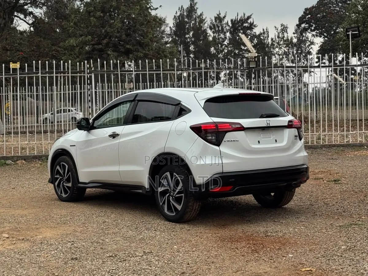 Honda Vezel 1.5 Hybrid 2WD 2019 White