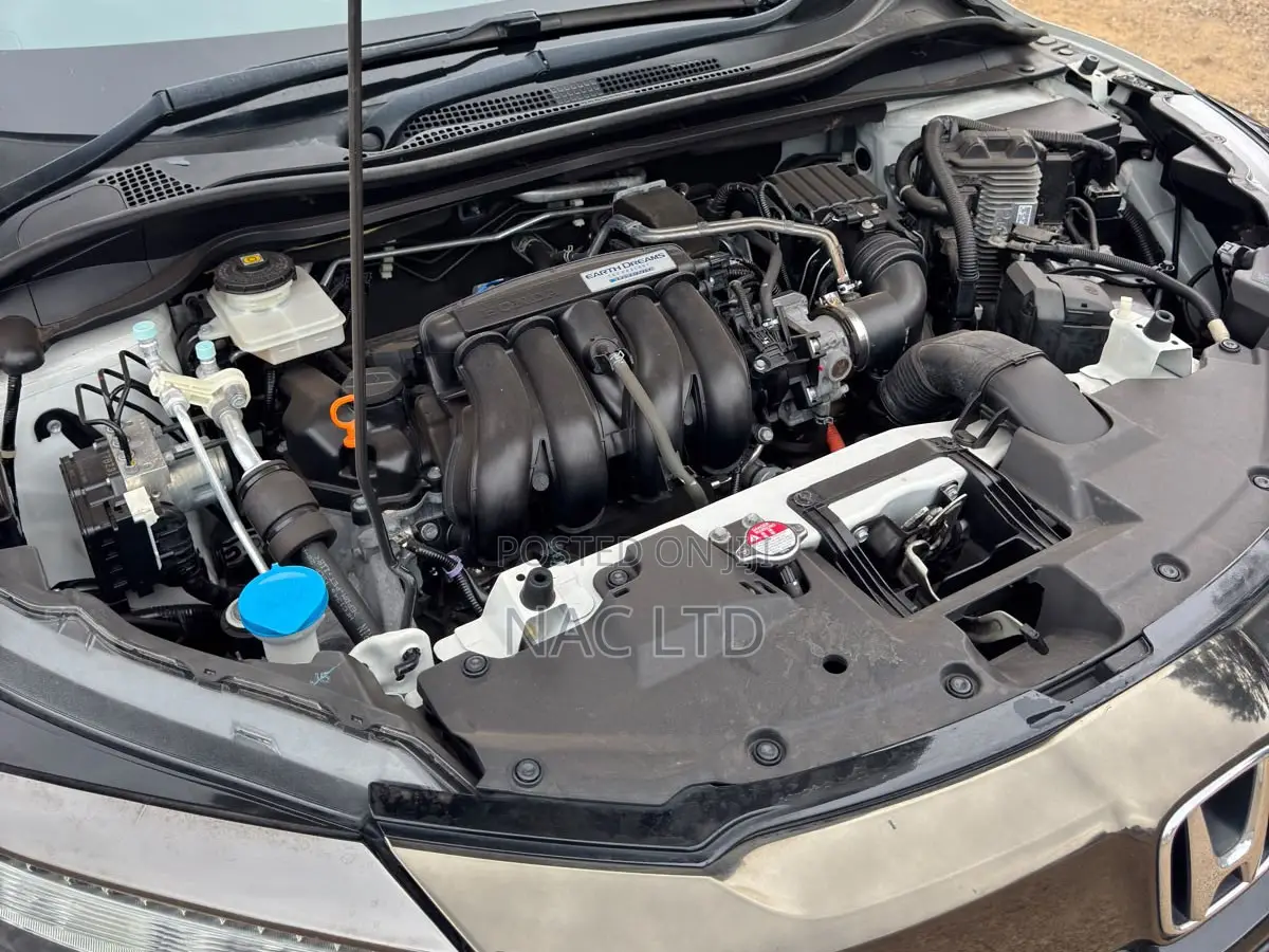 Honda Vezel 1.5 Hybrid 2WD 2019 White