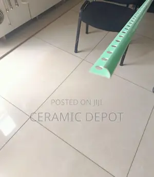 PVC Tile Corner Stripe Green 2.4m - Per Bundle of 100pcs