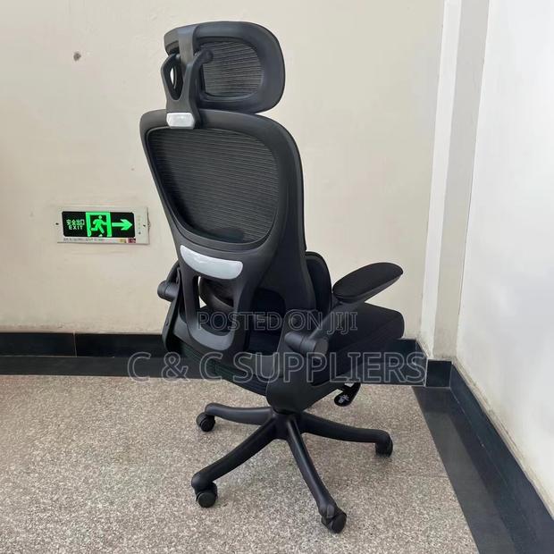 Study Ergonomic Chair With Flip Armrest - thumbnail 2