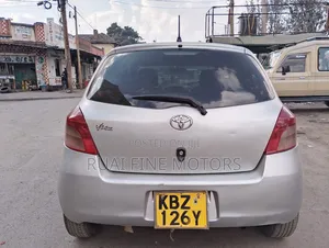 Toyota Vitz 2007 Purple