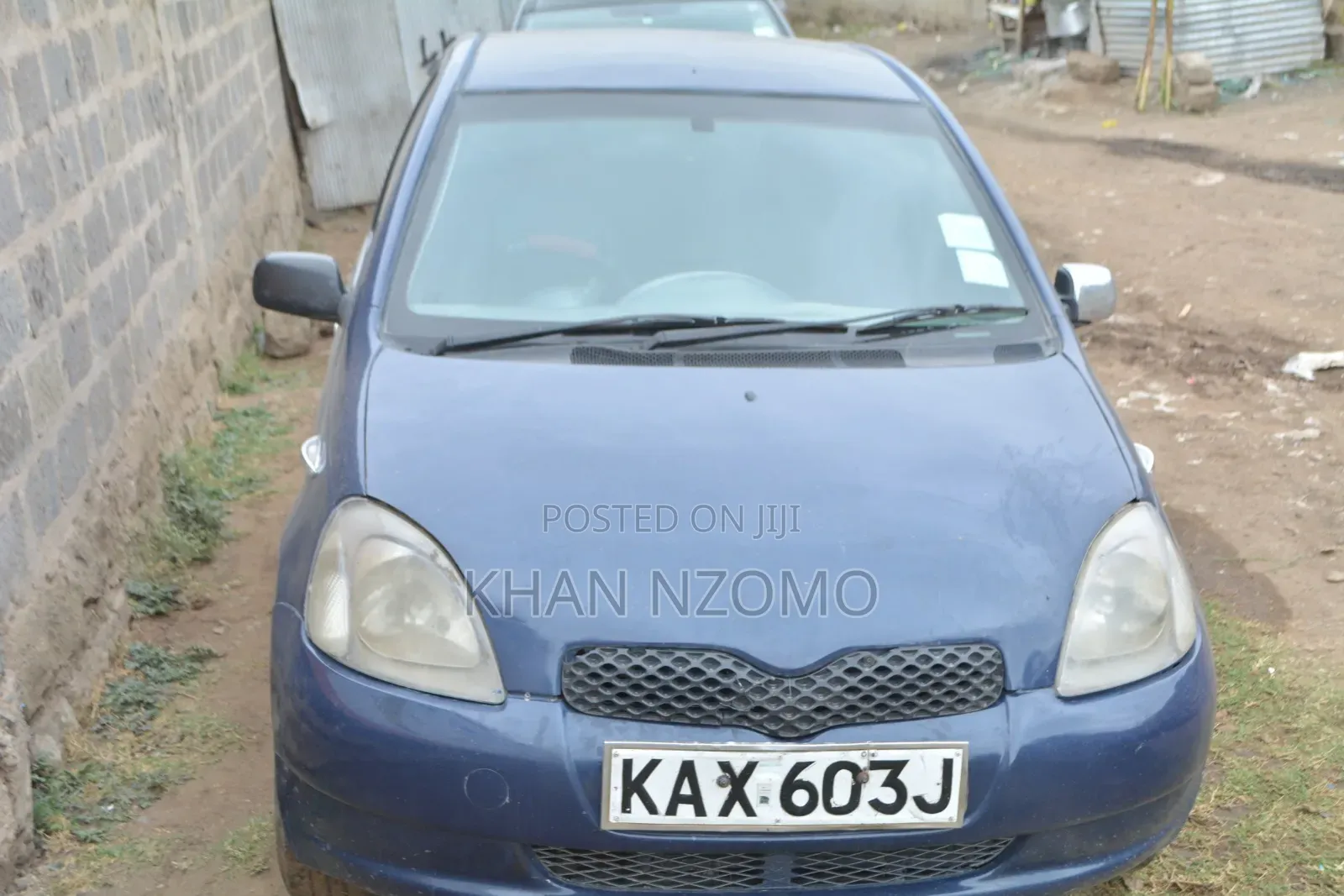 Toyota Vitz 2005 Blue