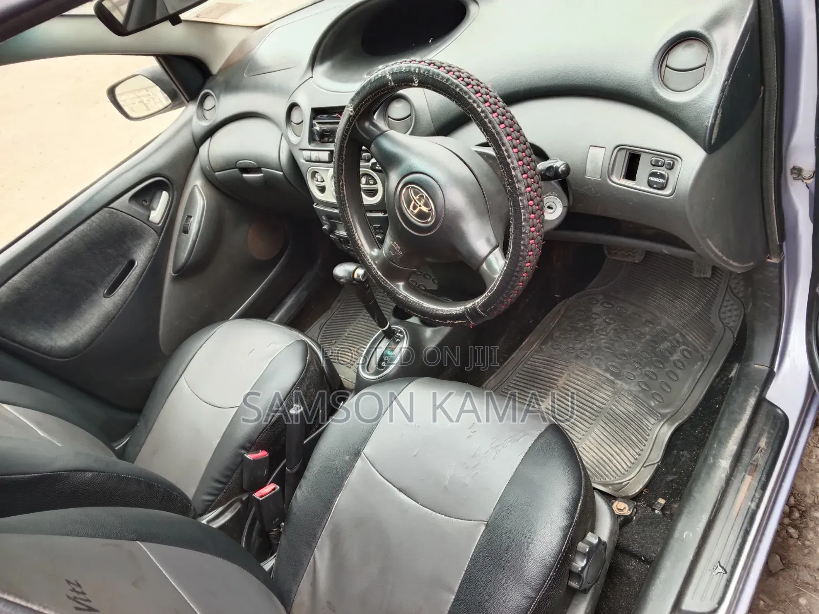Toyota Vitz 2006 Silver