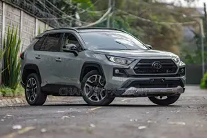 Toyota RAV4 Adventure AWD 2020 Green