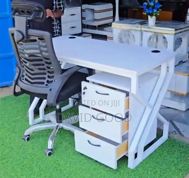 Executive White Table 8000and Headrest Chair 7000pedestrial 7500