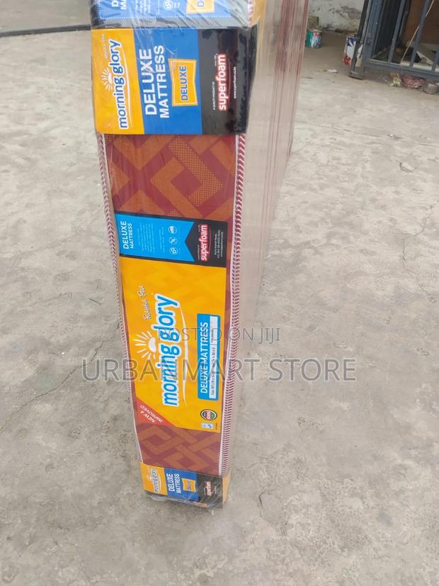Selling 3 by 6,6 Plain Mattress, Morning Glory