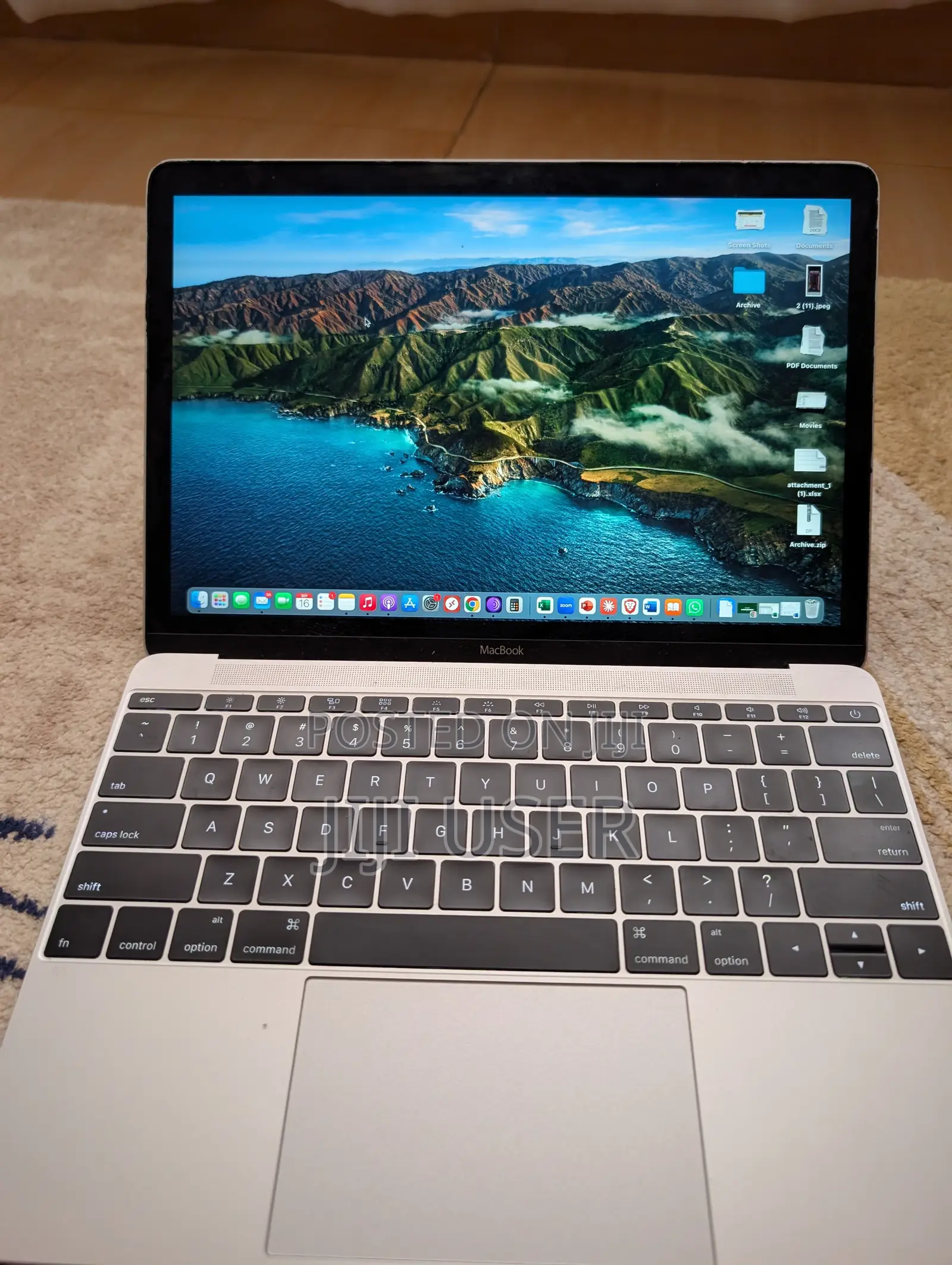 Laptop Apple MacBook 8GB Intel Core M3 SSD 256GB