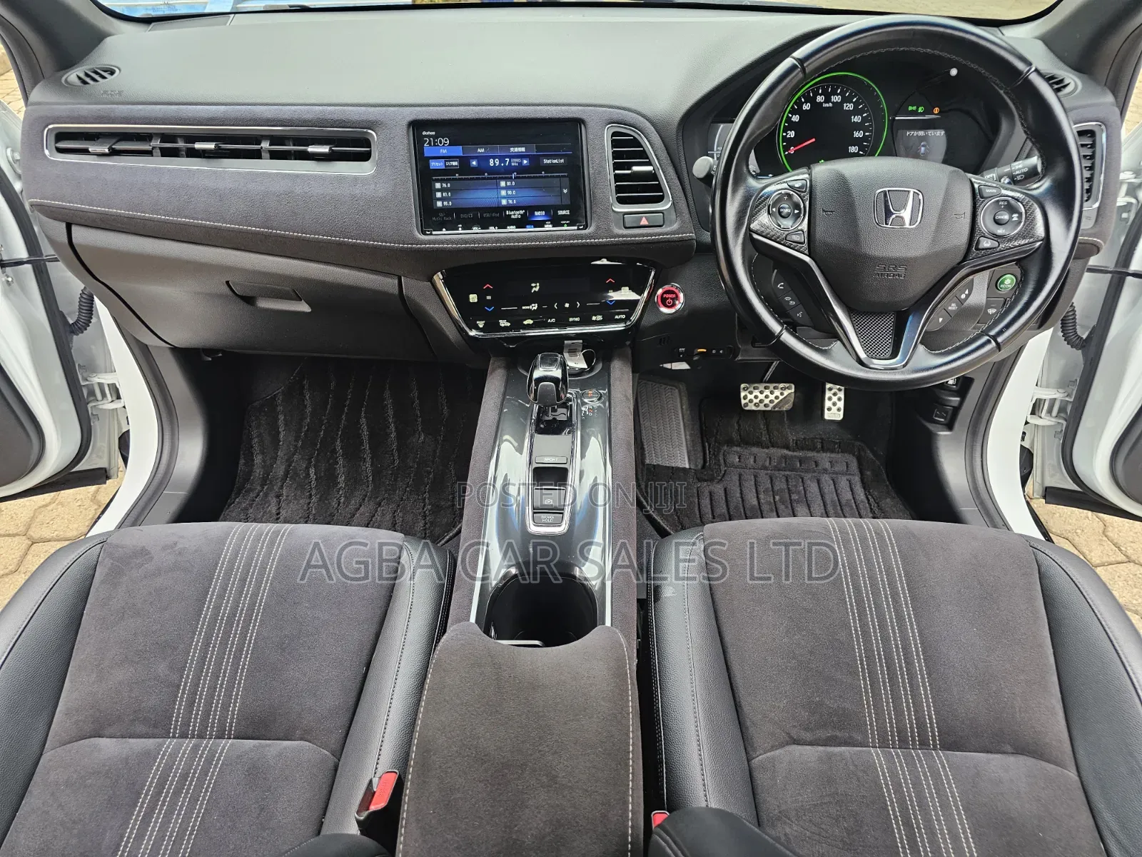 Honda Vezel 2019 White