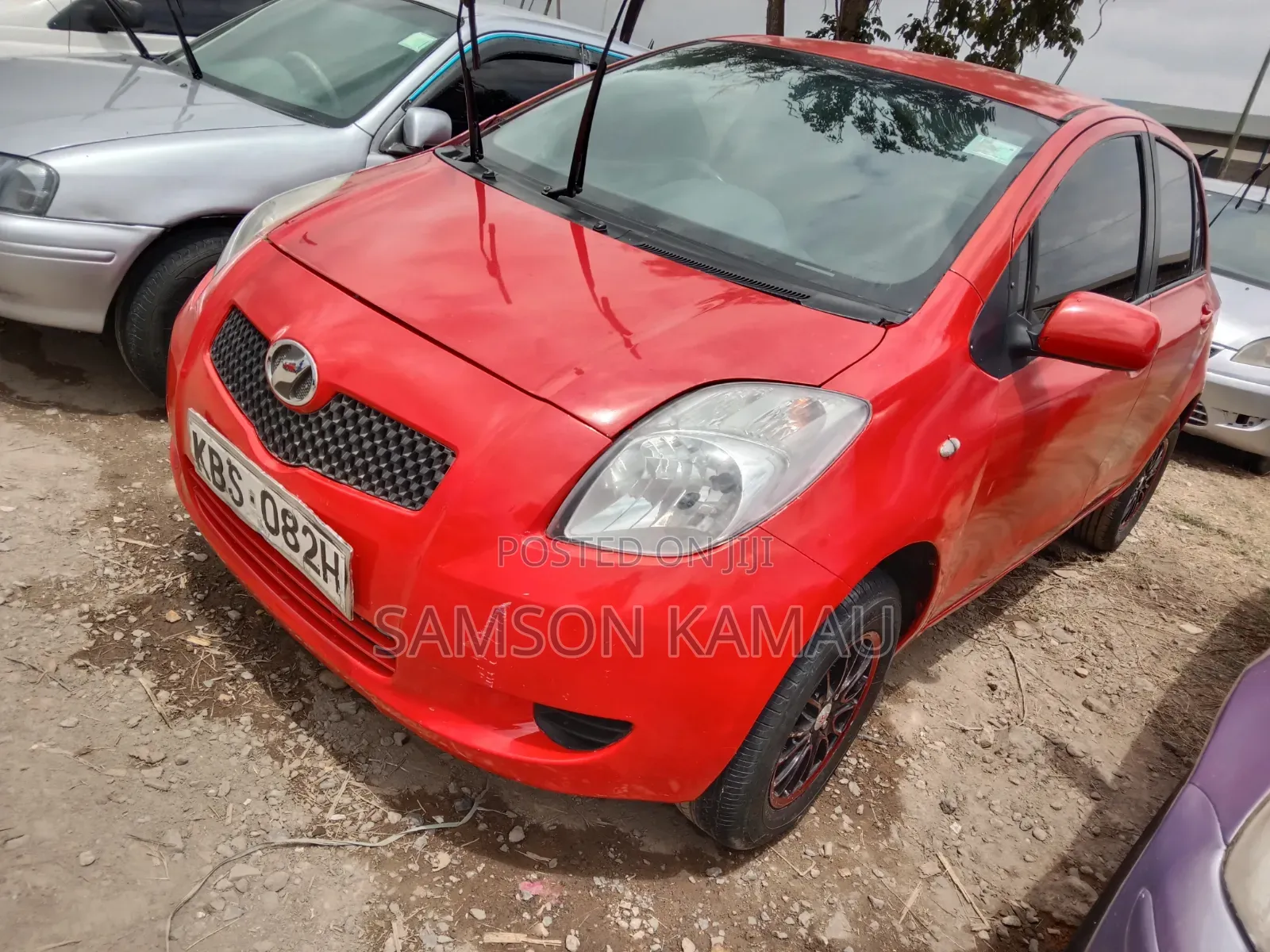 Toyota Vitz 2008 Red