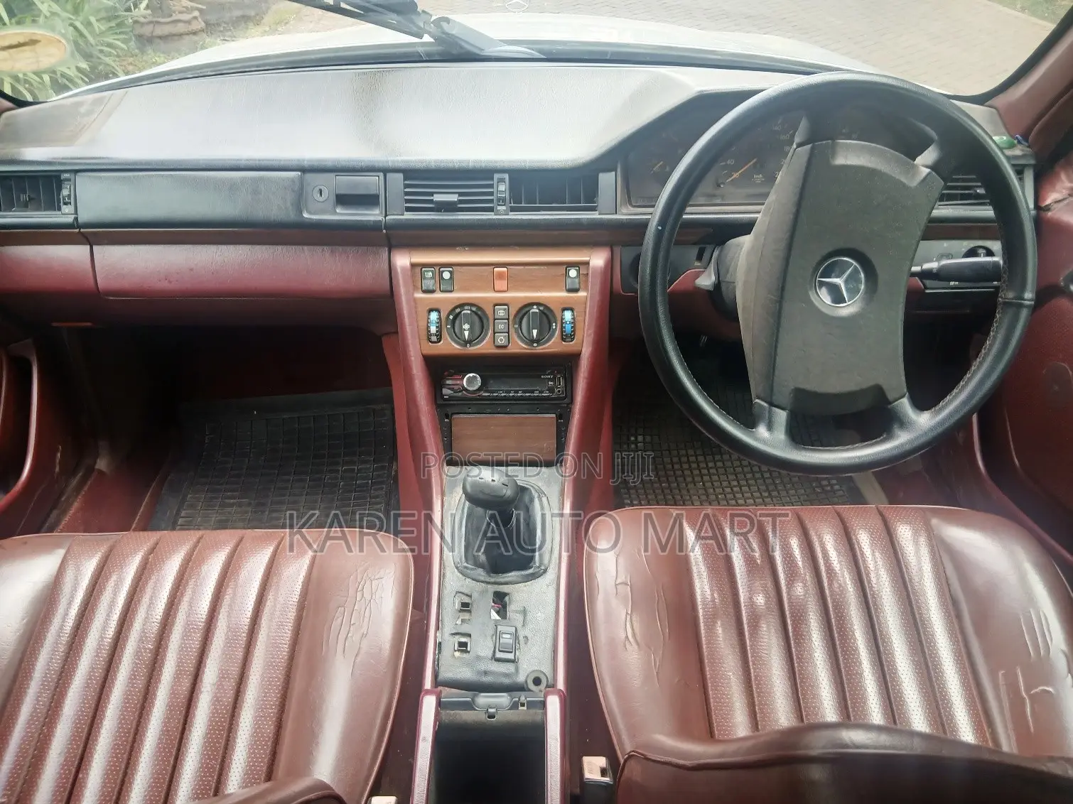Mercedes-Benz 200E 1992 Silver