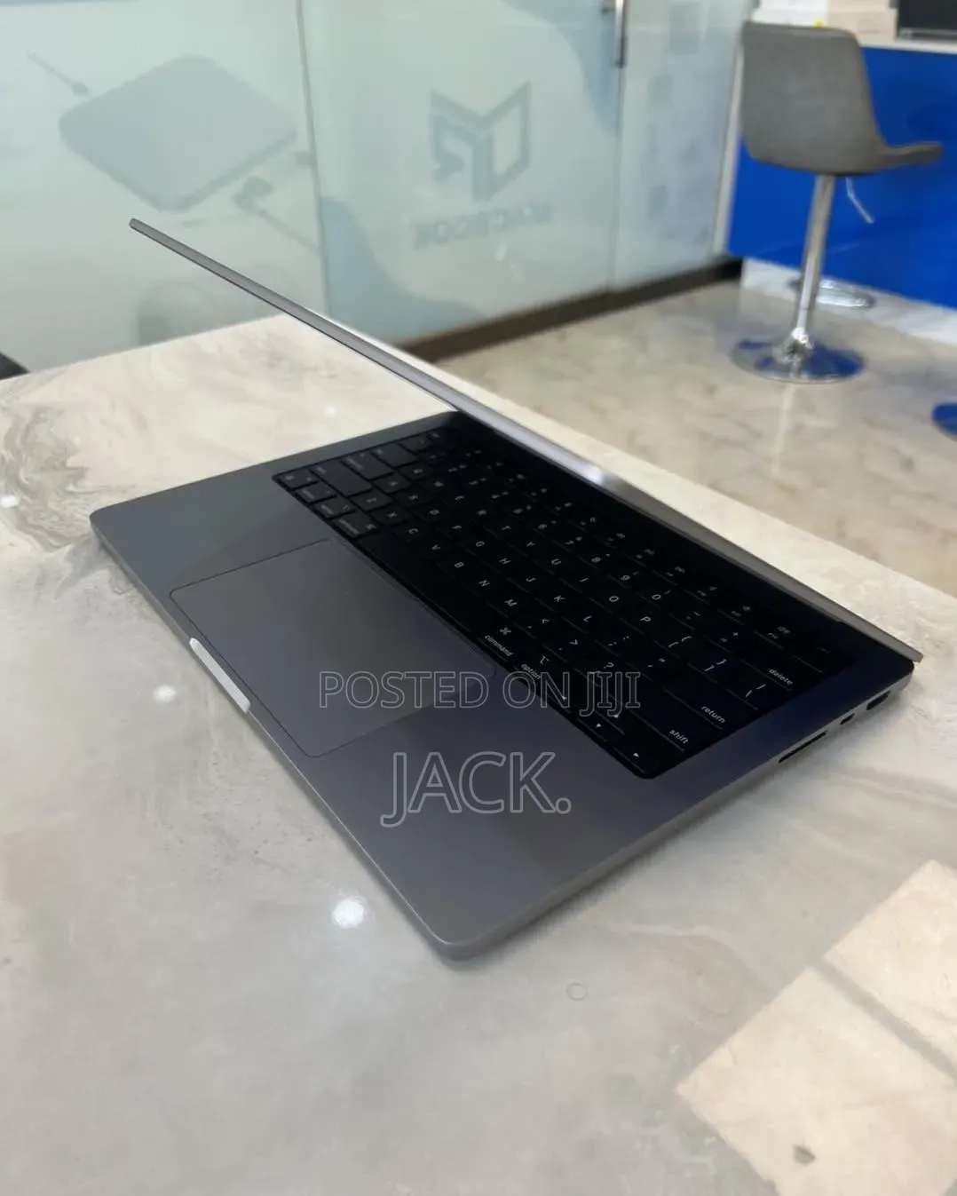 Laptop Apple MacBook Pro 2021 M1 Max 32GB Apple M1 Max SSD 1T