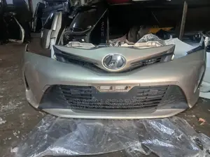 Toyota Vitz 2016 Nosecut