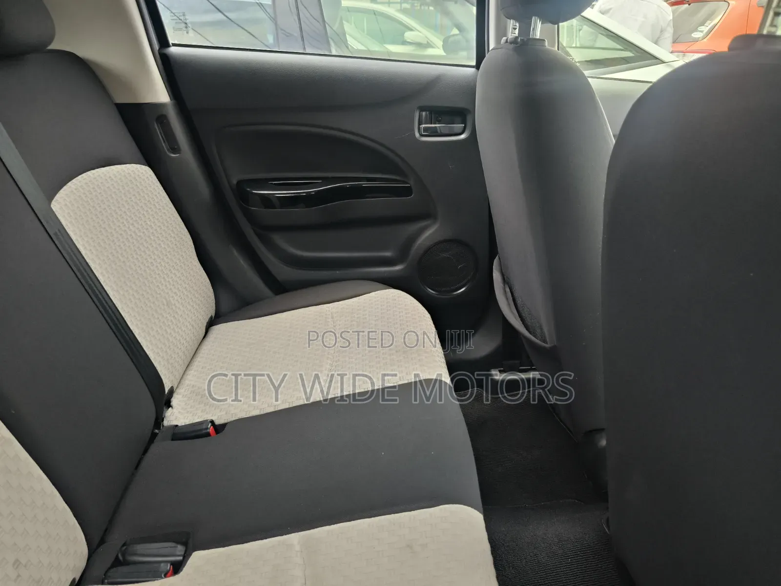 Mitsubishi Mirage 2019 Silver