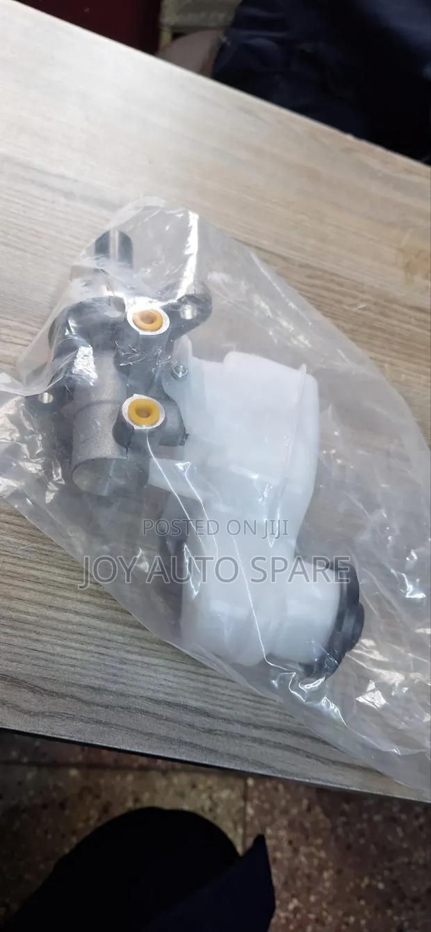 Townace New Model Master Cylinder - main view