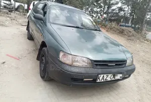 Toyota Caldina 2000 Blue