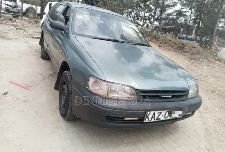 Toyota Caldina 2000 Blue