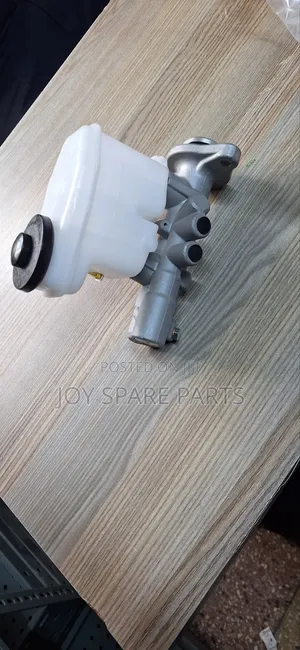 Townace Old Model Master Cylinder