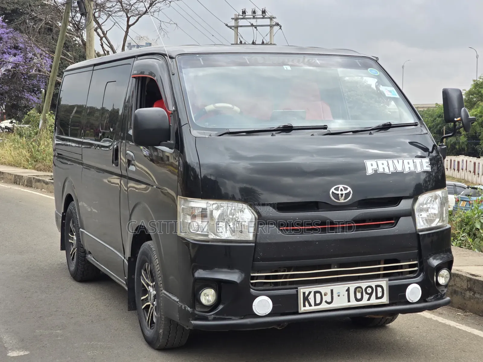 Toyota HiAce 2015 Black