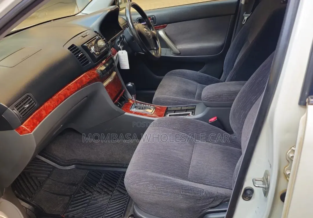 Toyota Premio 1.8 AWD 2007 White