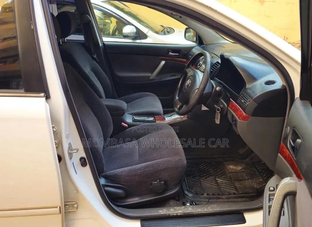 Toyota Premio 1.8 AWD 2007 White