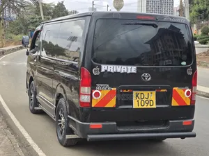Toyota HiAce 2015 Black