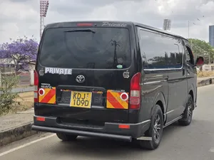 Toyota HiAce 2015 Black