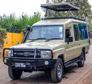 Toyota Land Cruiser 2017 Beige