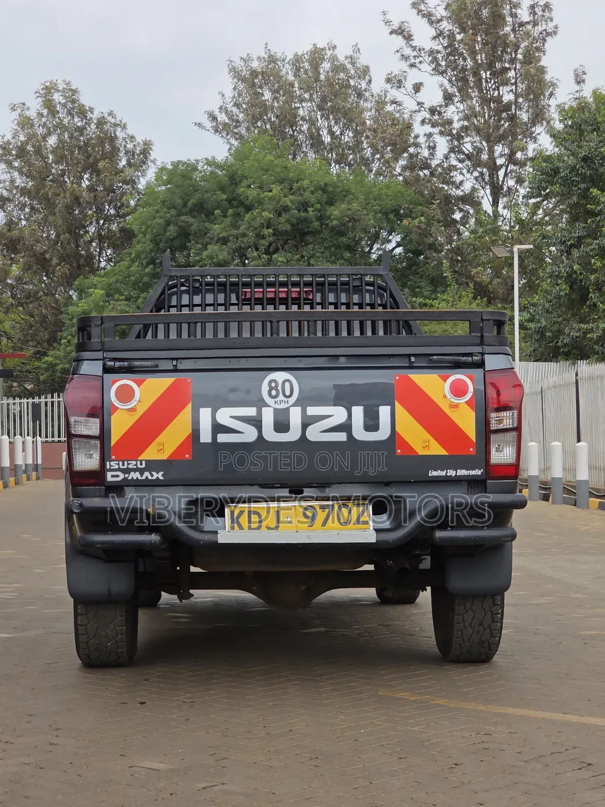 Isuzu D-MAX 2022 Gray