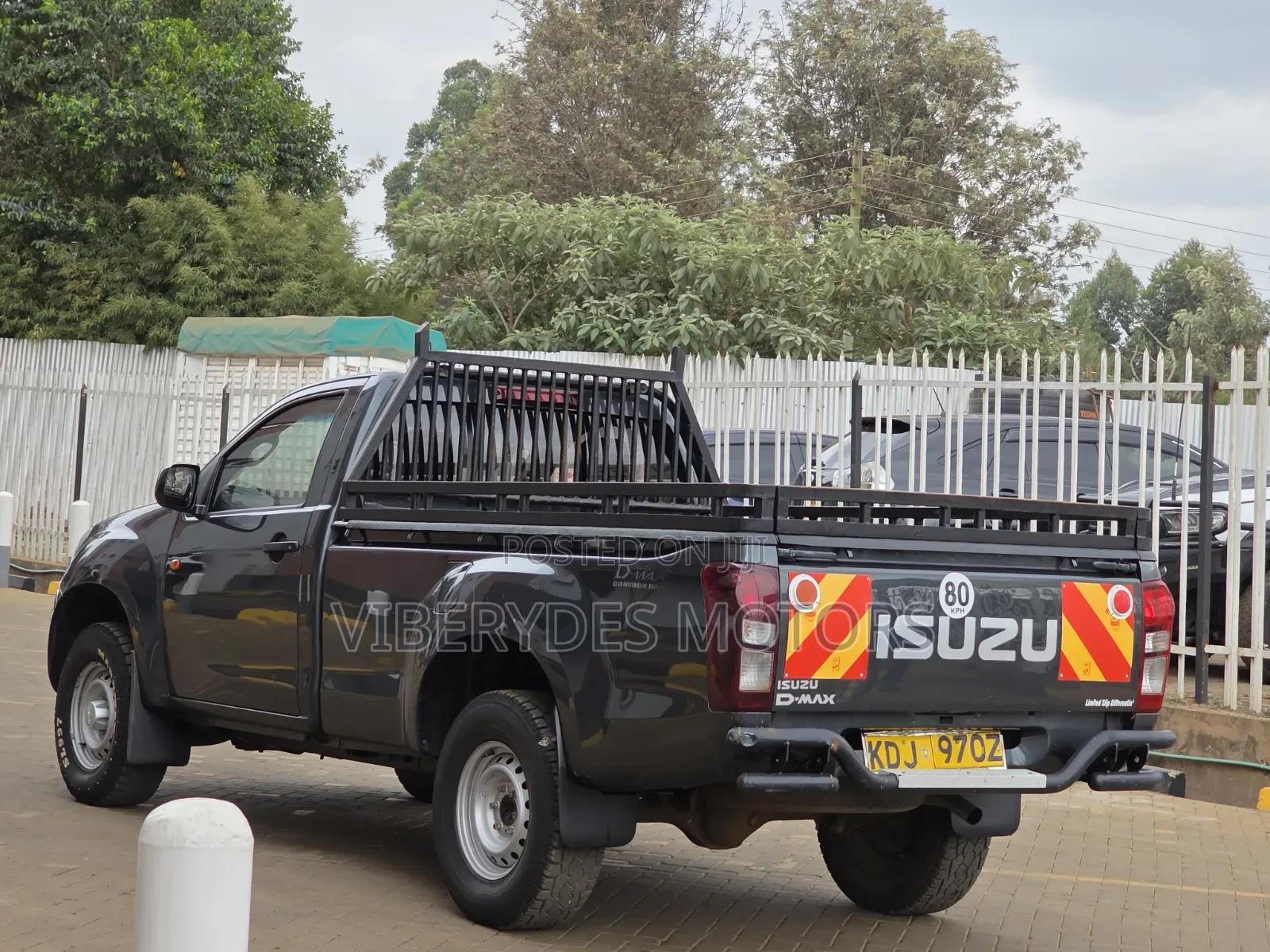 Isuzu D-MAX 2022 Gray