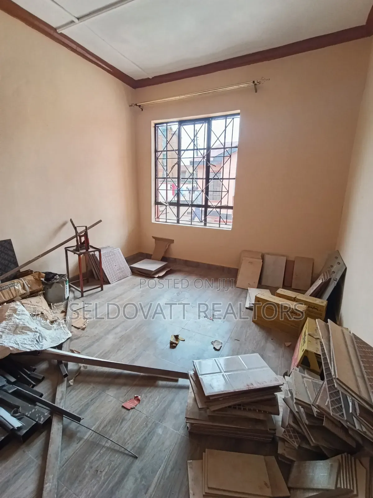 2bdrm Bungalow in Kinoo 87 Area for rent