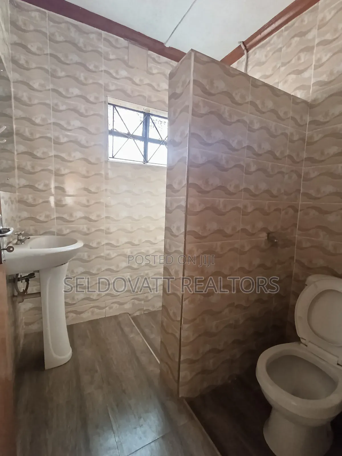2bdrm Bungalow in Kinoo 87 Area for rent