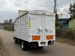 Isuzu NMR Bluepower 2024 White