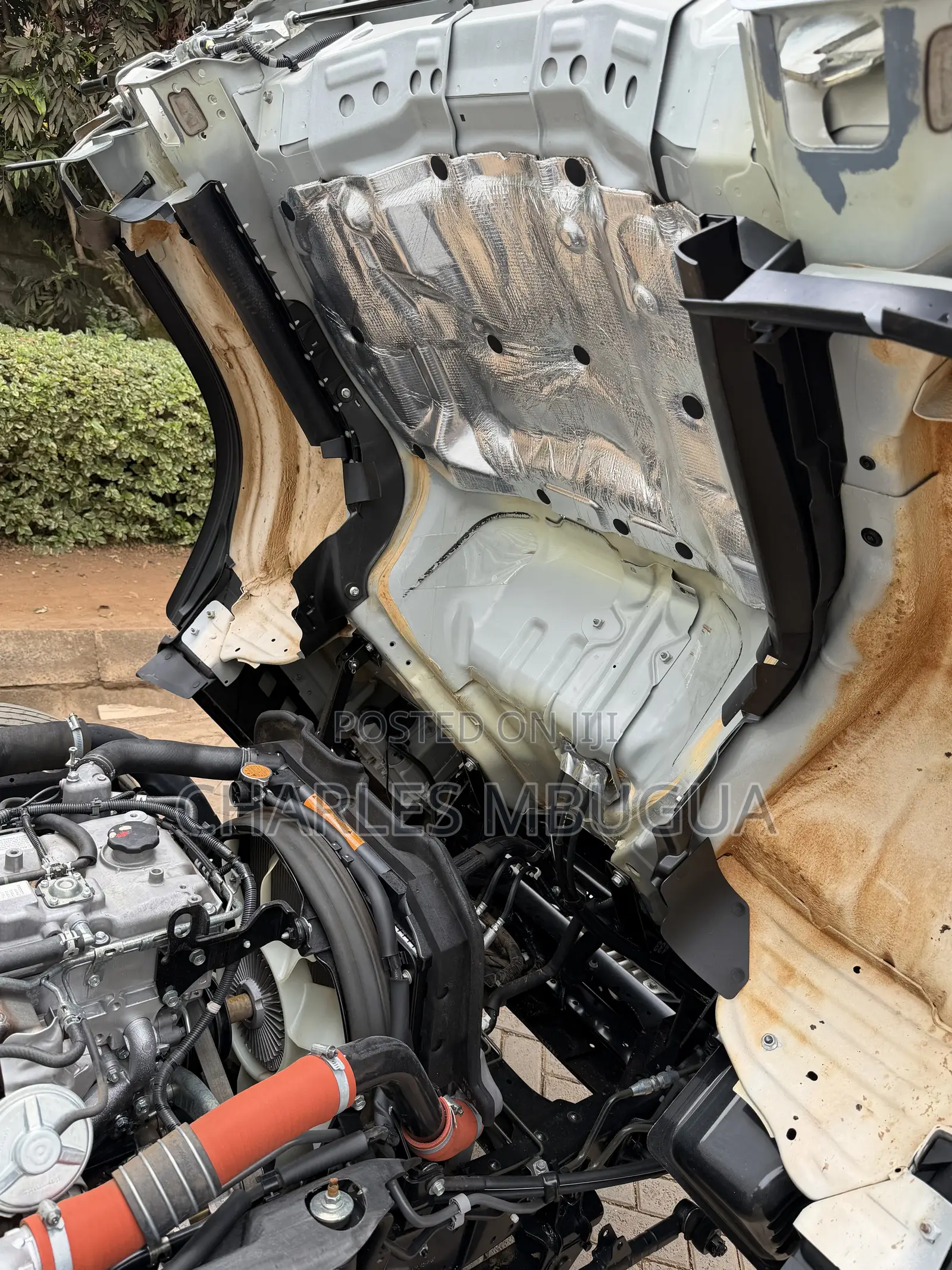 Isuzu NMR Bluepower 2024 White