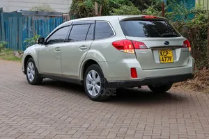 Subaru Outback 2010 Beige