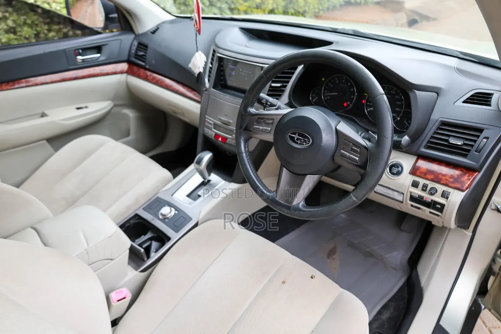 Subaru Outback 2010 Beige