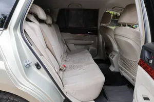 Subaru Outback 2010 Beige