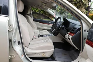 Subaru Outback 2010 Beige