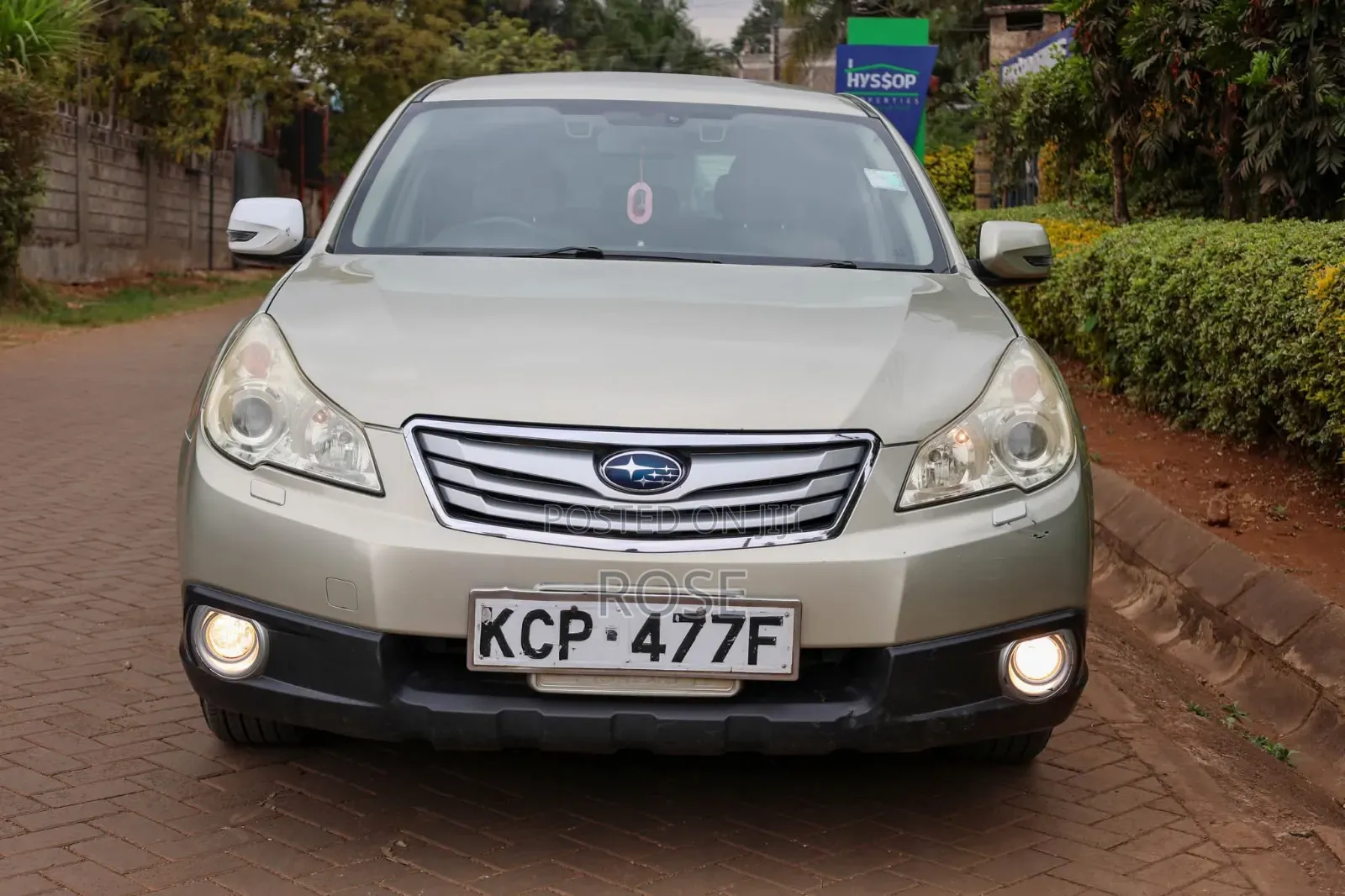 Subaru Outback 2010 Beige