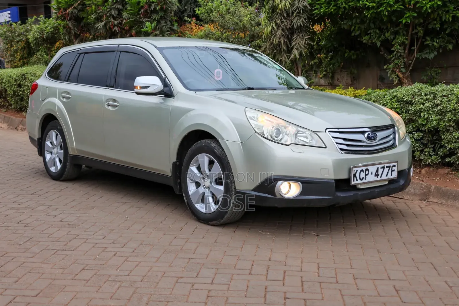 Subaru Outback 2010 Beige