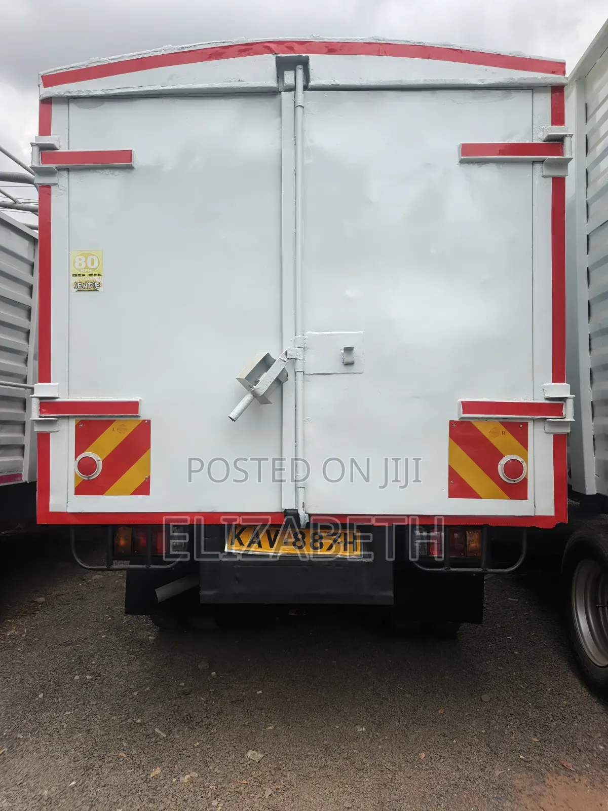 Mitsubishi Canter 1998 White