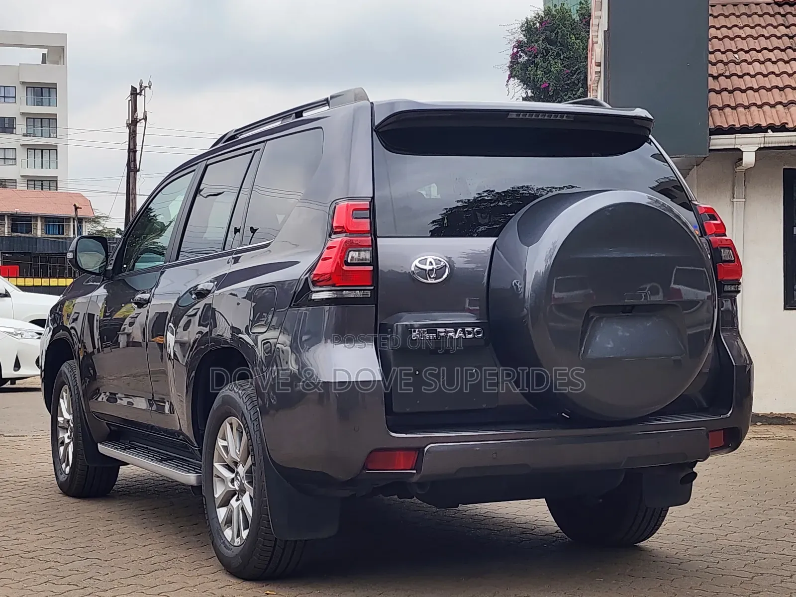 Toyota Land Cruiser Prado Kakadu 2019 Gray