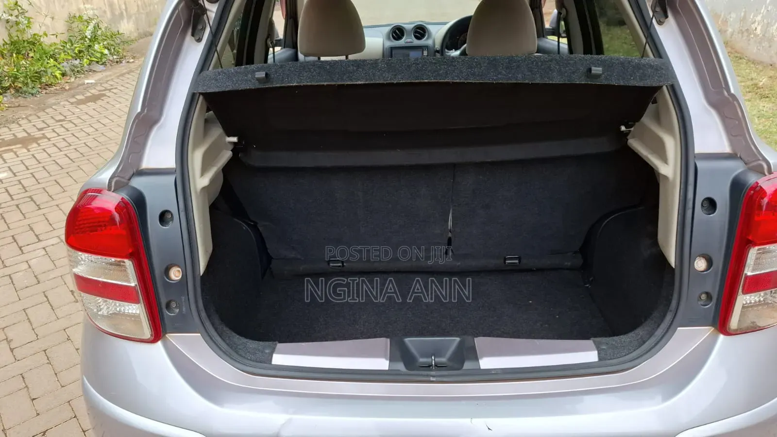Nissan March 2012 Silver