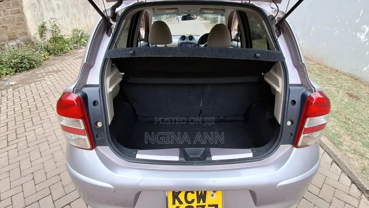 Nissan March 2012 Silver