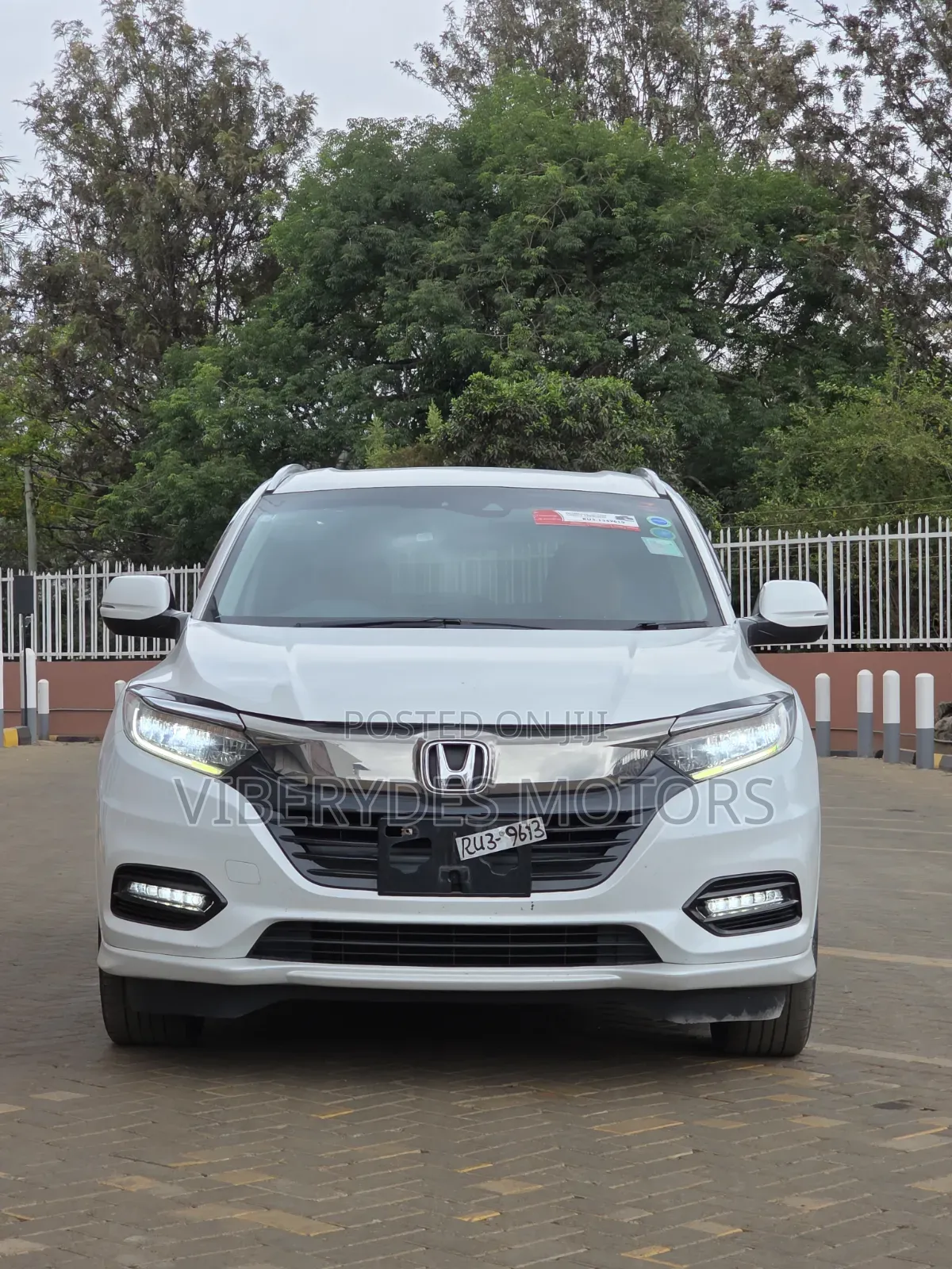Honda Vezel 2019 Silver